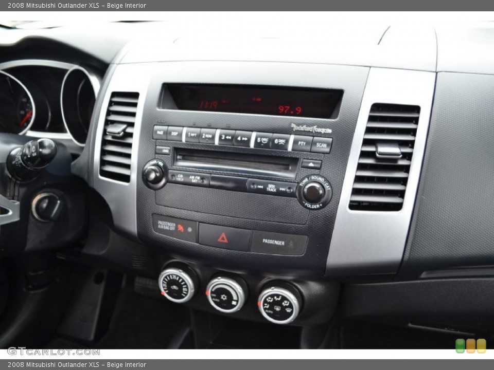 Beige Interior Controls for the 2008 Mitsubishi Outlander XLS #72563289