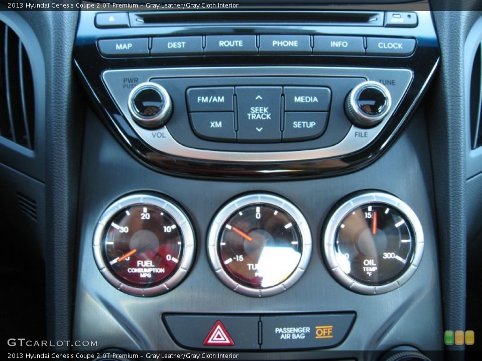 Gray Leather/Gray Cloth Interior Controls for the 2013 Hyundai Genesis Coupe 2.0T Premium #72566706