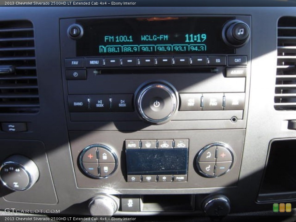 Ebony Interior Controls for the 2013 Chevrolet Silverado 2500HD LT Extended Cab 4x4 #72580767