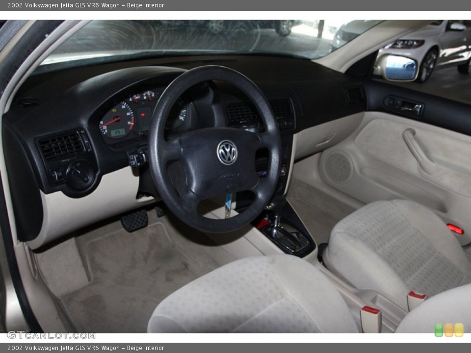 Beige Interior Photo for the 2002 Volkswagen Jetta GLS VR6 Wagon #72583215