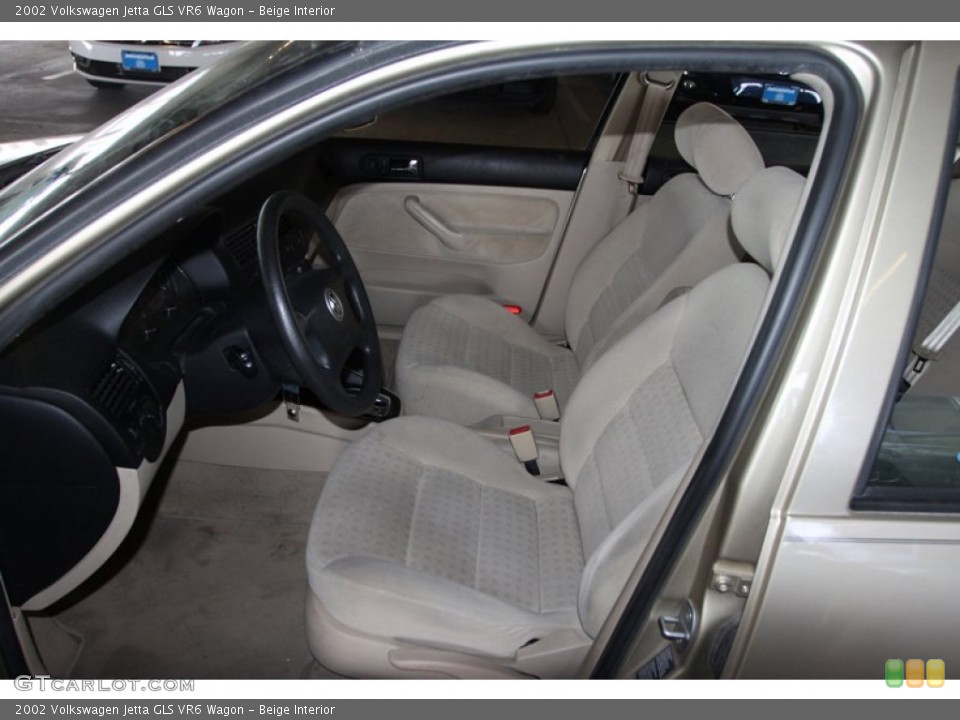 Beige Interior Photo for the 2002 Volkswagen Jetta GLS VR6 Wagon #72583242