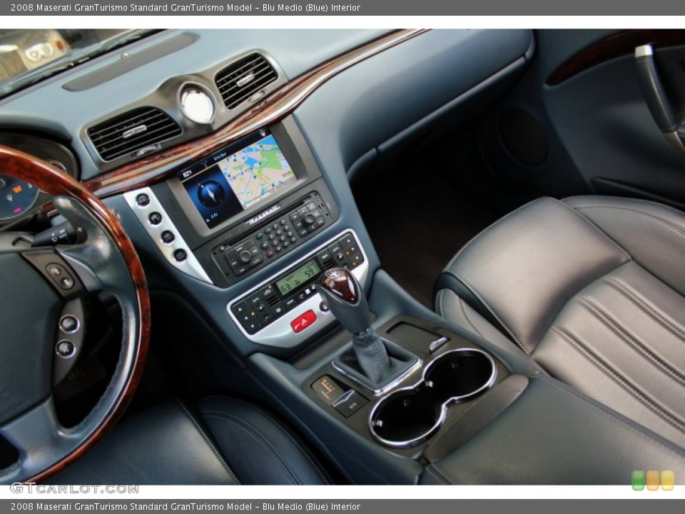 Blu Medio (Blue) Interior Controls for the 2008 Maserati GranTurismo  #72595483