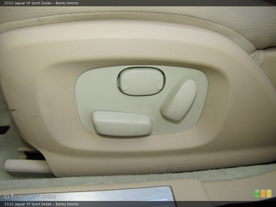 Barley Interior Controls for the 2010 Jaguar XF Sport Sedan #72603410