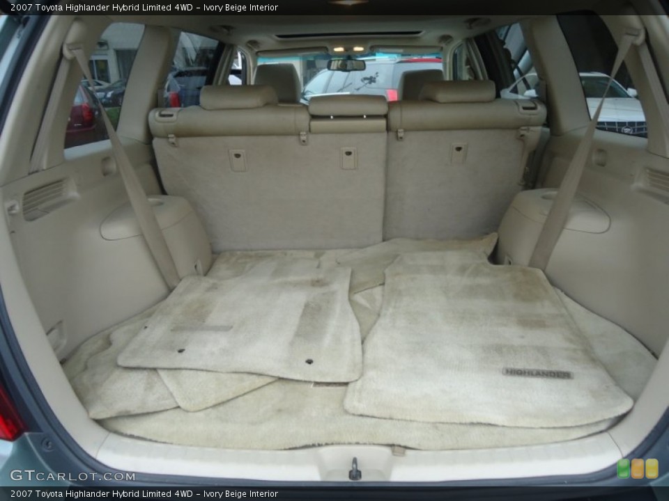 Ivory Beige Interior Trunk for the 2007 Toyota Highlander Hybrid Limited 4WD #72608114
