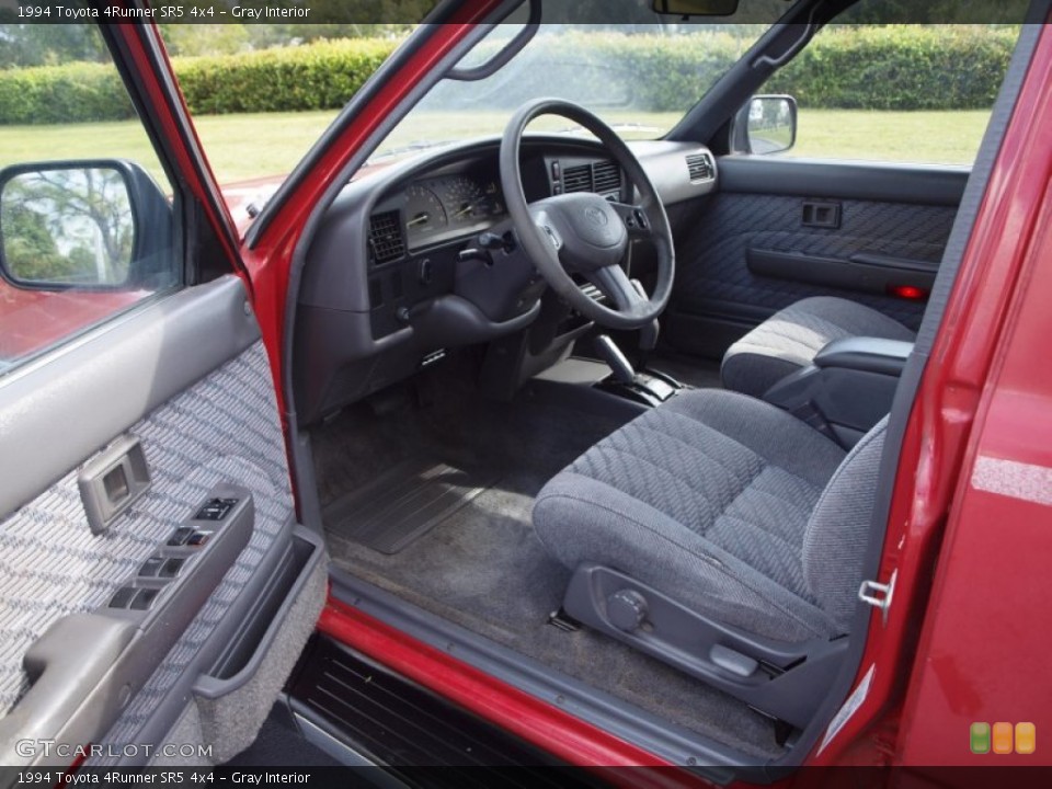 Gray Interior Photo for the 1994 Toyota 4Runner SR5 4x4 #72615098