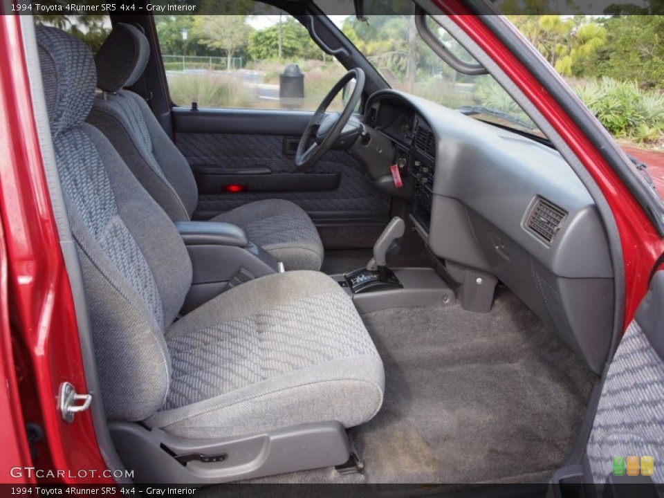 Gray Interior Photo for the 1994 Toyota 4Runner SR5 4x4 #72615473