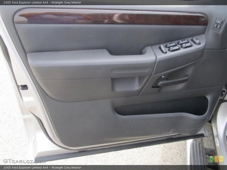 Midnight Grey Interior Door Panel for the 2005 Ford Explorer Limited 4x4 #72617708