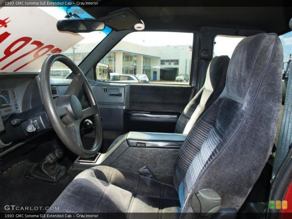 Gray Interior Photo for the 1993 GMC Sonoma SLE Extended Cab #72619508