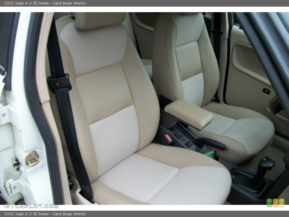 Sand Beige Interior Photo for the 2002 Saab 9-3 SE Sedan #72623417
