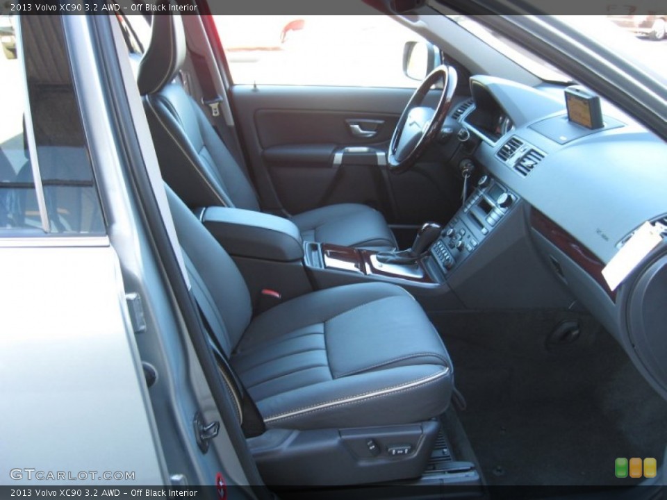Off Black Interior Photo for the 2013 Volvo XC90 3.2 AWD #72627053