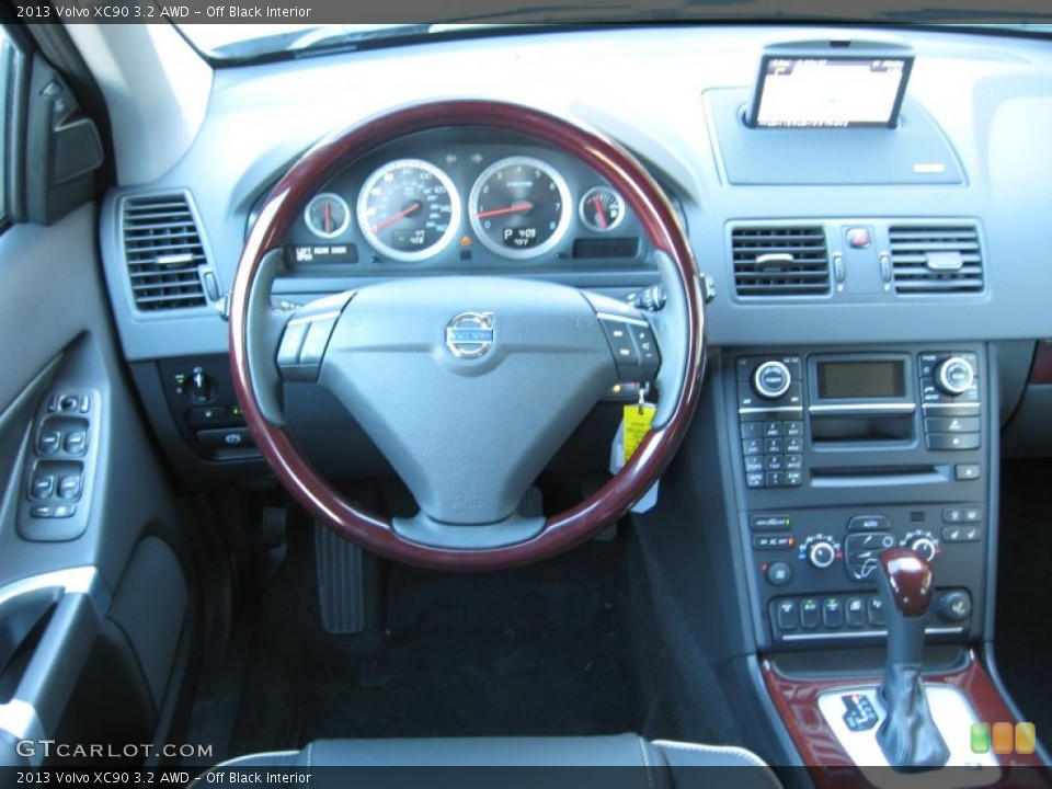 Off Black Interior Dashboard for the 2013 Volvo XC90 3.2 AWD #72627124