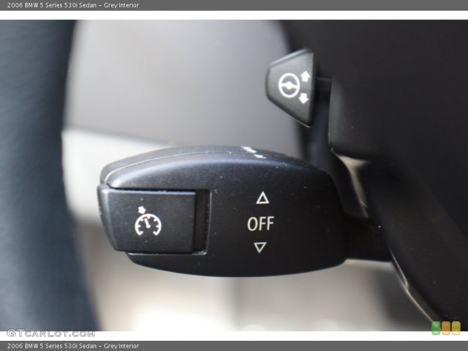 Grey Interior Controls for the 2006 BMW 5 Series 530i Sedan #72629381