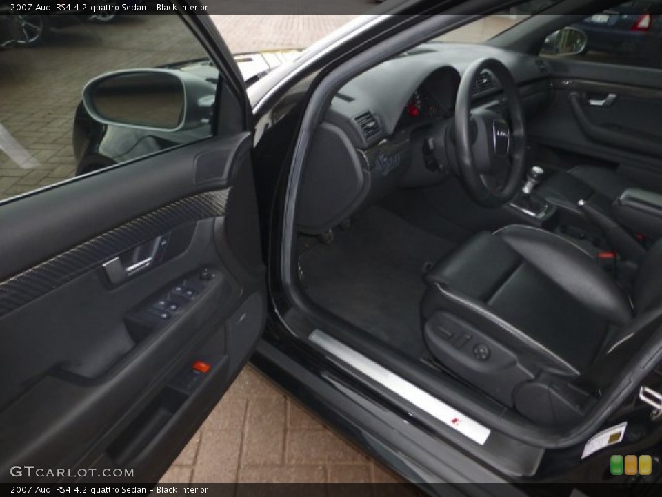 Black Interior Photo for the 2007 Audi RS4 4.2 quattro Sedan #72629630