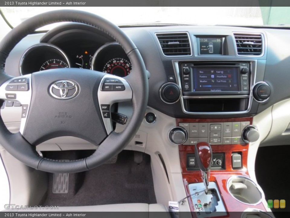 Ash Interior Dashboard for the 2013 Toyota Highlander Limited #72667726