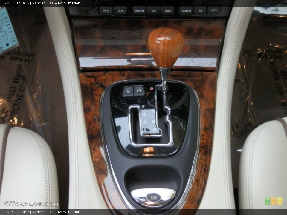 Ivory Interior Transmission for the 2005 Jaguar XJ Vanden Plas #72671278