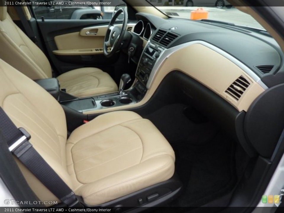 Cashmere/Ebony Interior Photo for the 2011 Chevrolet Traverse LTZ AWD #72673507