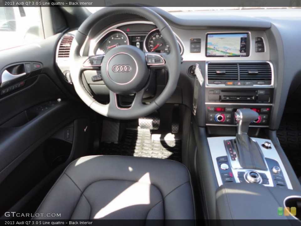 Black Interior Dashboard for the 2013 Audi Q7 3.0 S Line quattro #72673627