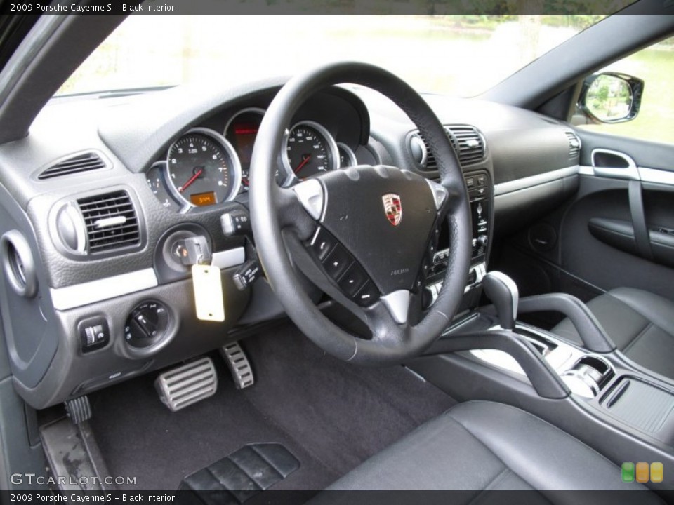 Black Interior Photo for the 2009 Porsche Cayenne S #72674845