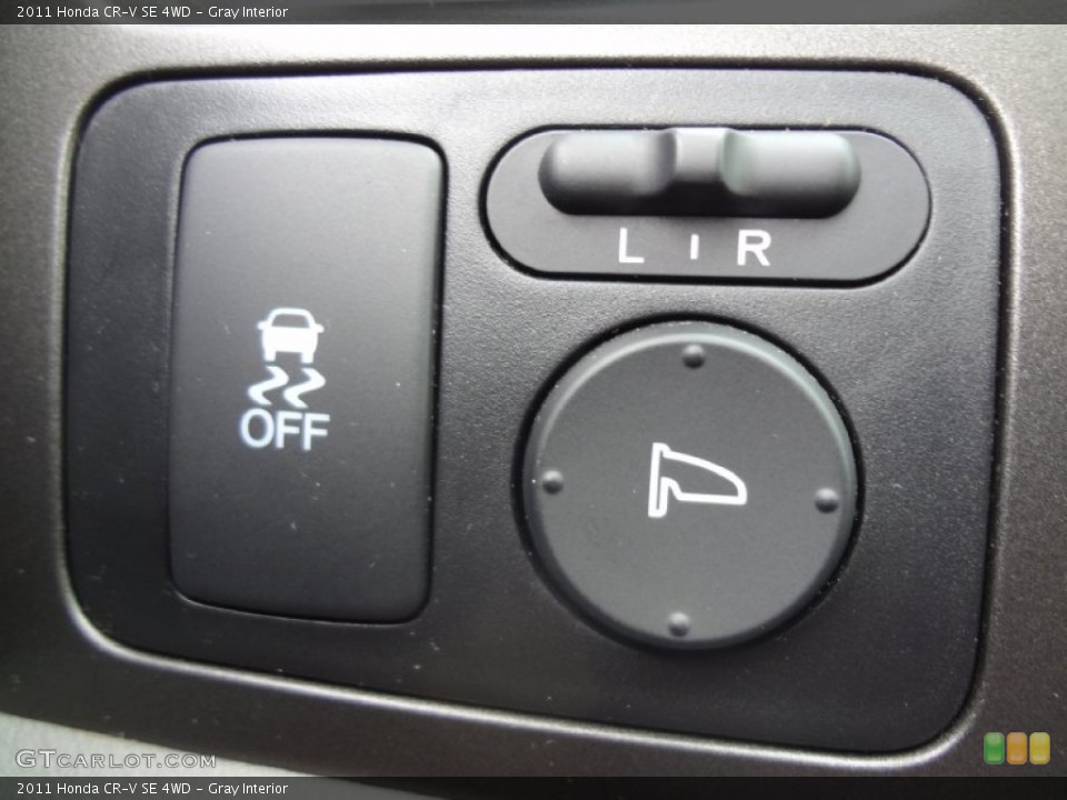 Gray Interior Controls for the 2011 Honda CR-V SE 4WD #72685563