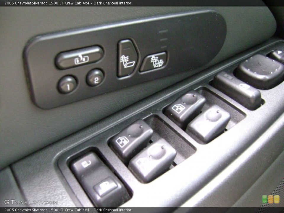 Dark Charcoal Interior Controls for the 2006 Chevrolet Silverado 1500 LT Crew Cab 4x4 #72699302