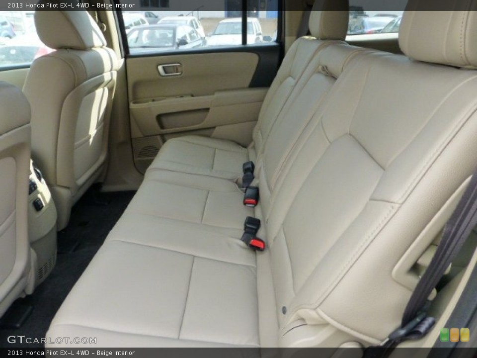 Beige Interior Photo for the 2013 Honda Pilot EX-L 4WD #72701731