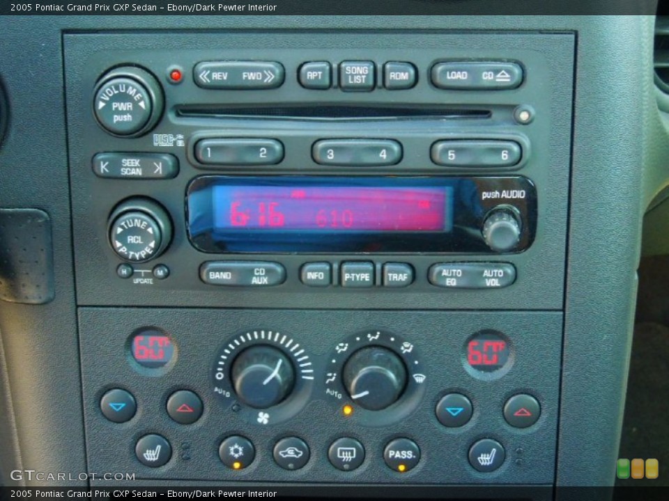 Ebony/Dark Pewter Interior Controls for the 2005 Pontiac Grand Prix GXP Sedan #72707714