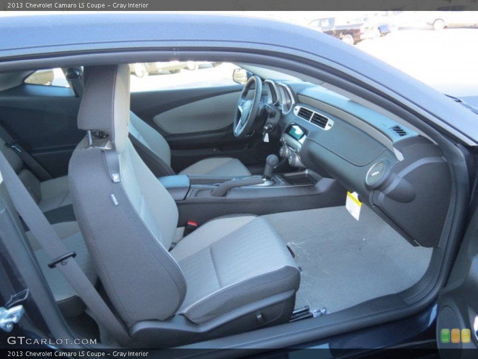 Gray Interior Photo for the 2013 Chevrolet Camaro LS Coupe #72711971