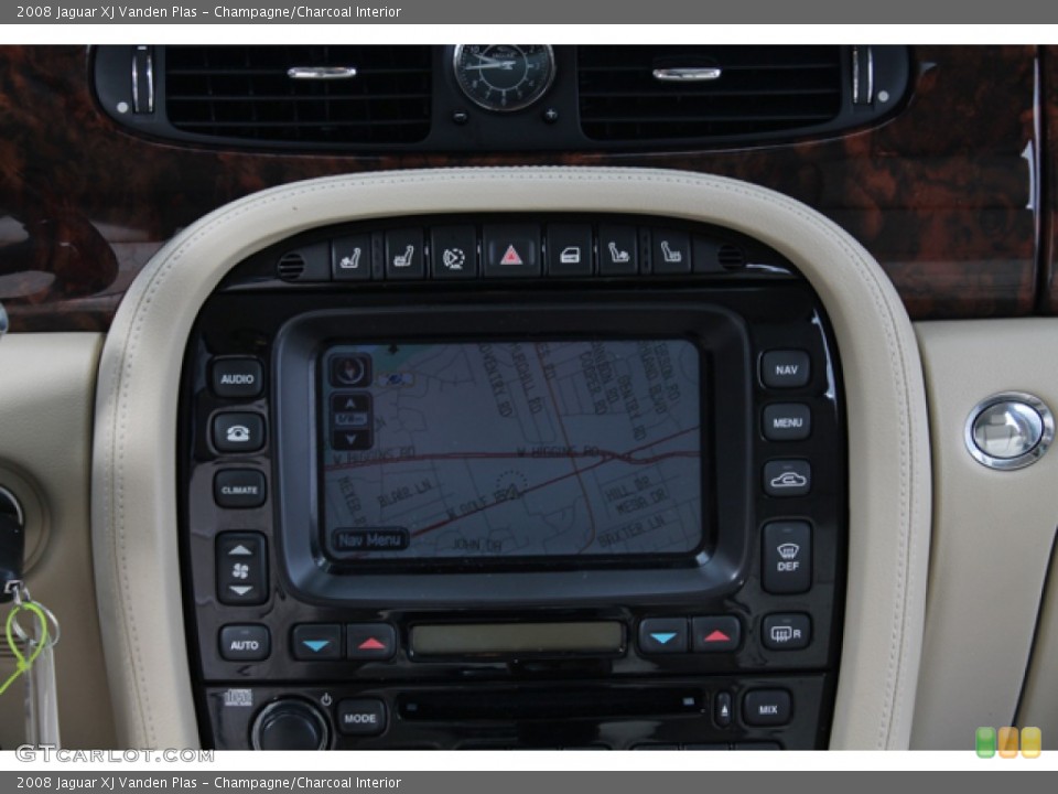 Champagne/Charcoal Interior Navigation for the 2008 Jaguar XJ Vanden Plas #72713838