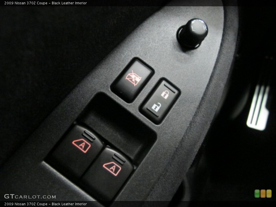 Black Leather Interior Controls for the 2009 Nissan 370Z Coupe #72714467