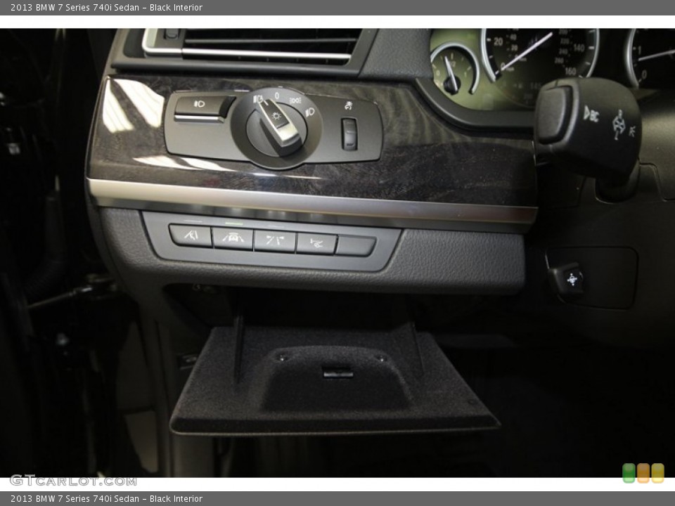Black Interior Controls for the 2013 BMW 7 Series 740i Sedan #72724715