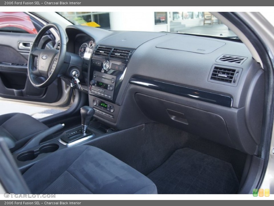 Charcoal Black Interior Dashboard for the 2006 Ford Fusion SEL #72730465