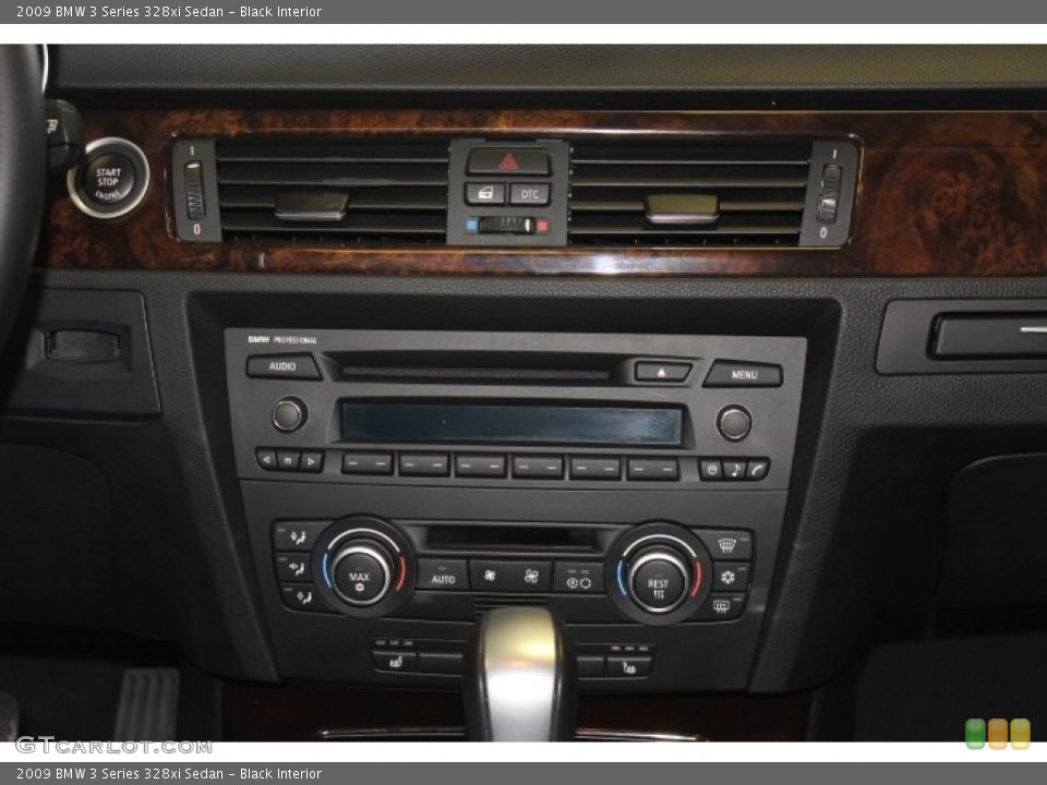 Black Interior Controls for the 2009 BMW 3 Series 328xi Sedan #72730784