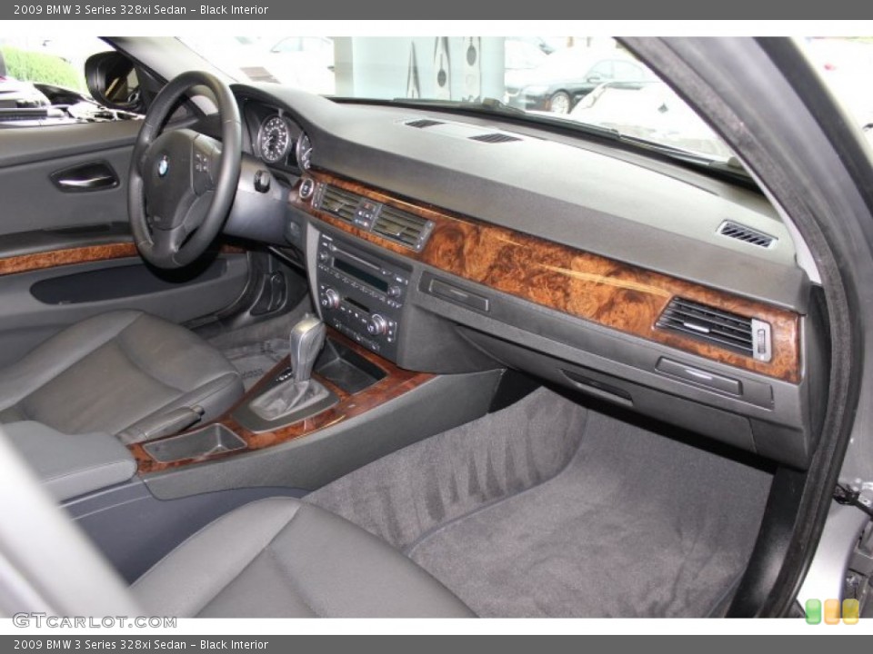 Black Interior Dashboard for the 2009 BMW 3 Series 328xi Sedan #72731039