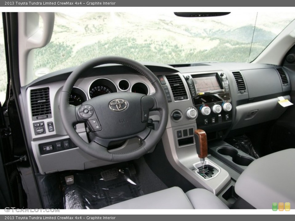Graphite Interior Photo for the 2013 Toyota Tundra Limited CrewMax 4x4 #72731723