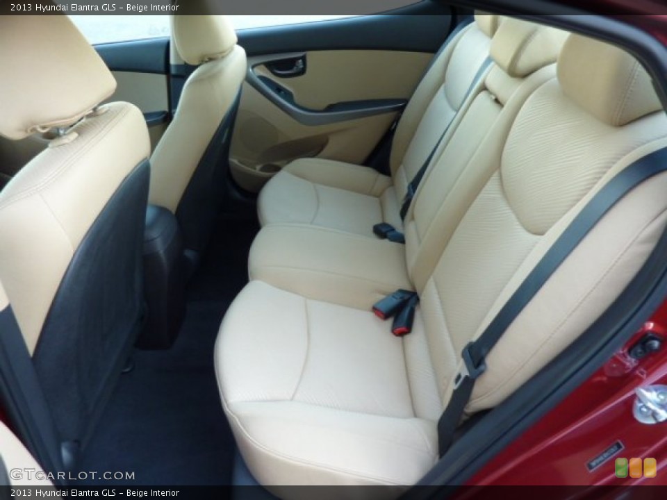 Beige Interior Photo for the 2013 Hyundai Elantra GLS #72734075