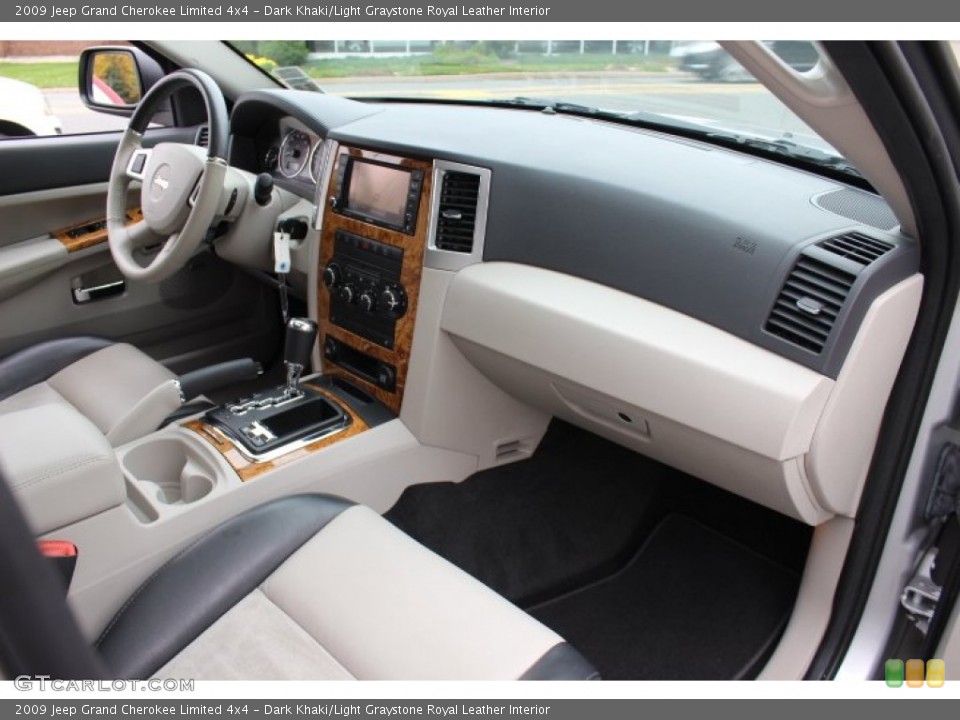Dark Khaki/Light Graystone Royal Leather Interior Photo for the 2009 Jeep Grand Cherokee Limited 4x4 #72736316