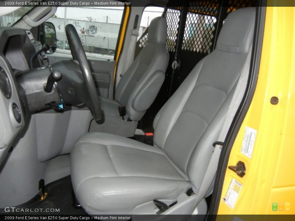 Medium Flint Interior Photo for the 2009 Ford E Series Van E250 Super Duty Cargo #72744179