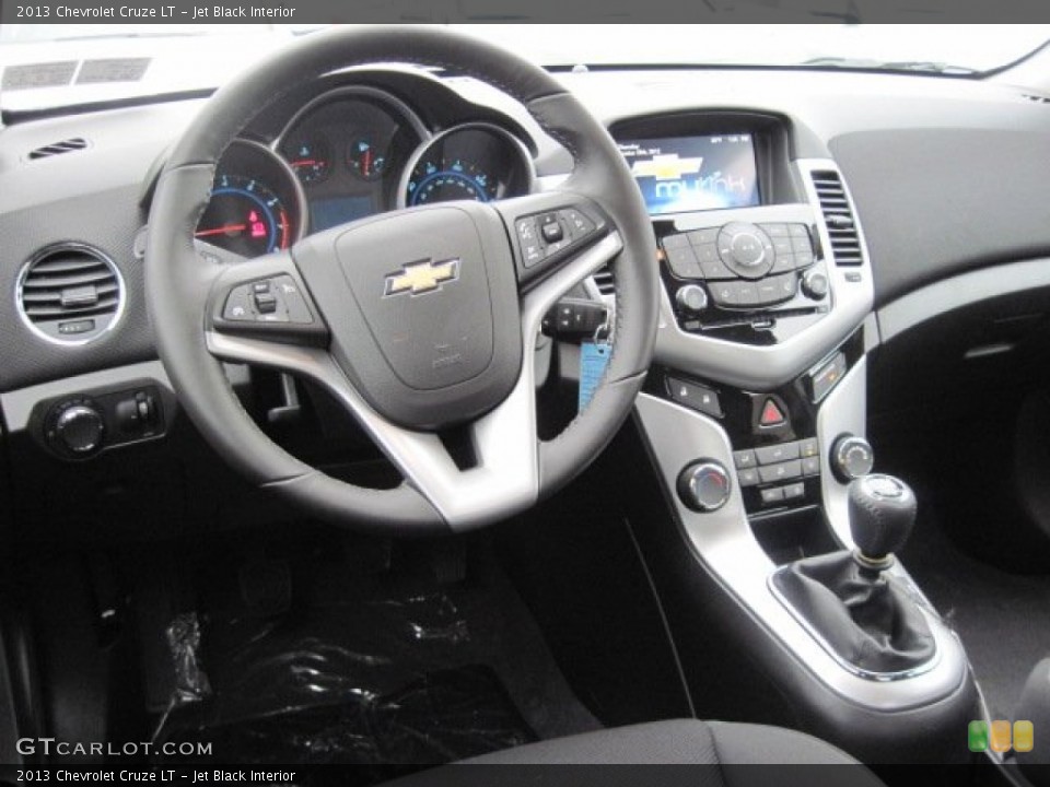 Jet Black Interior Dashboard for the 2013 Chevrolet Cruze LT #72746048