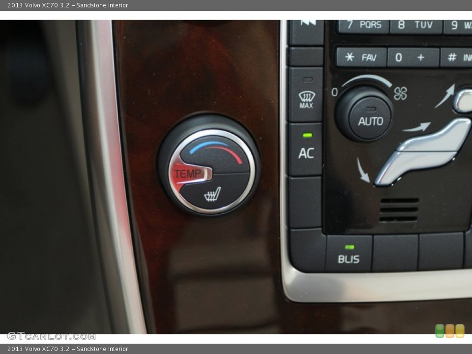 Sandstone Interior Controls for the 2013 Volvo XC70 3.2 #72746546