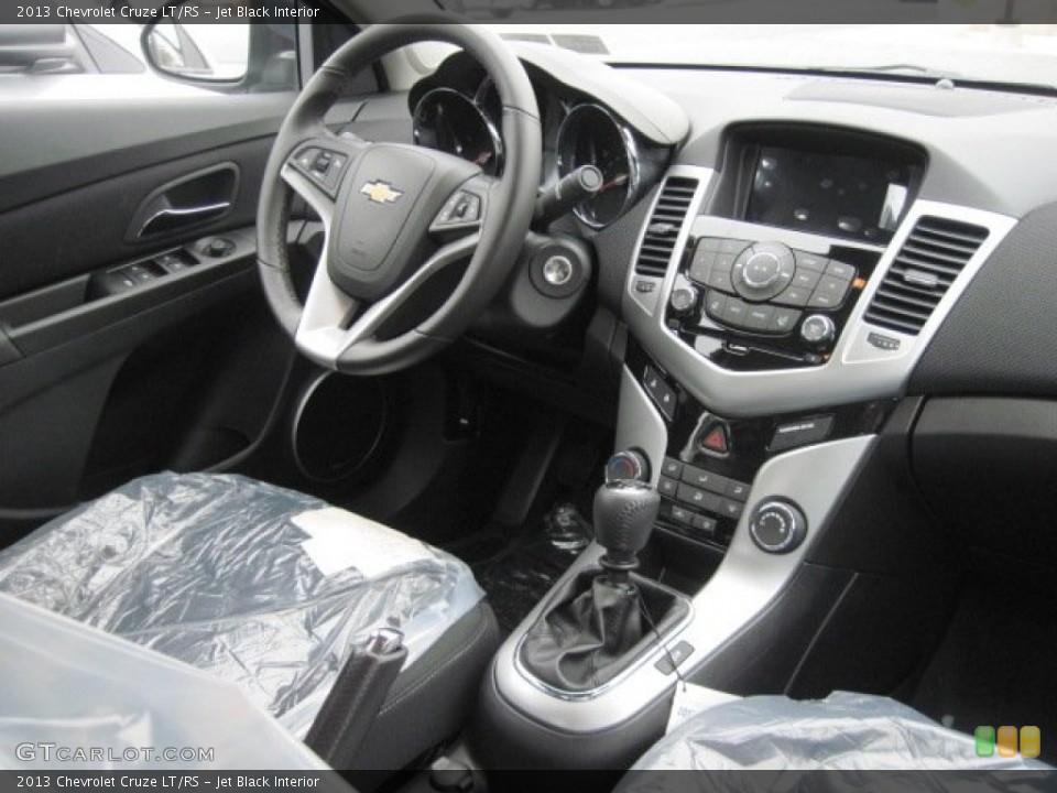 Jet Black Interior Dashboard for the 2013 Chevrolet Cruze LT/RS #72747746
