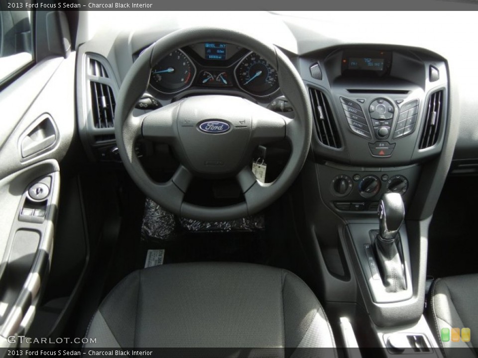 Charcoal Black Interior Dashboard for the 2013 Ford Focus S Sedan #72757983