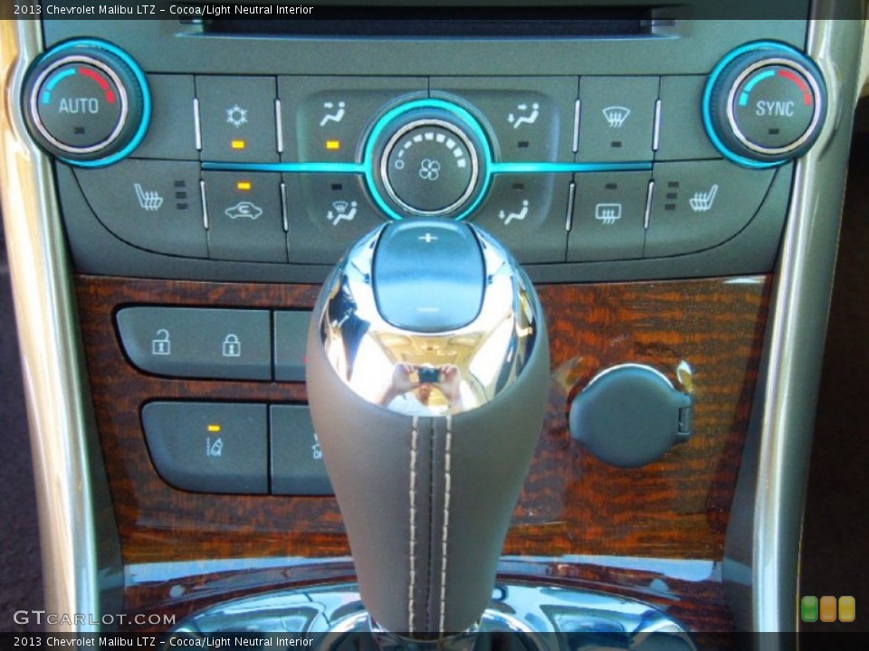 Cocoa/Light Neutral Interior Controls for the 2013 Chevrolet Malibu LTZ #72761085
