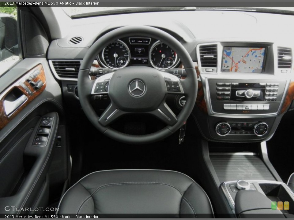 Black Interior Dashboard for the 2013 Mercedes-Benz ML 550 4Matic #72783184