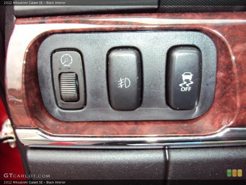 Black Interior Controls for the 2012 Mitsubishi Galant SE #72799969