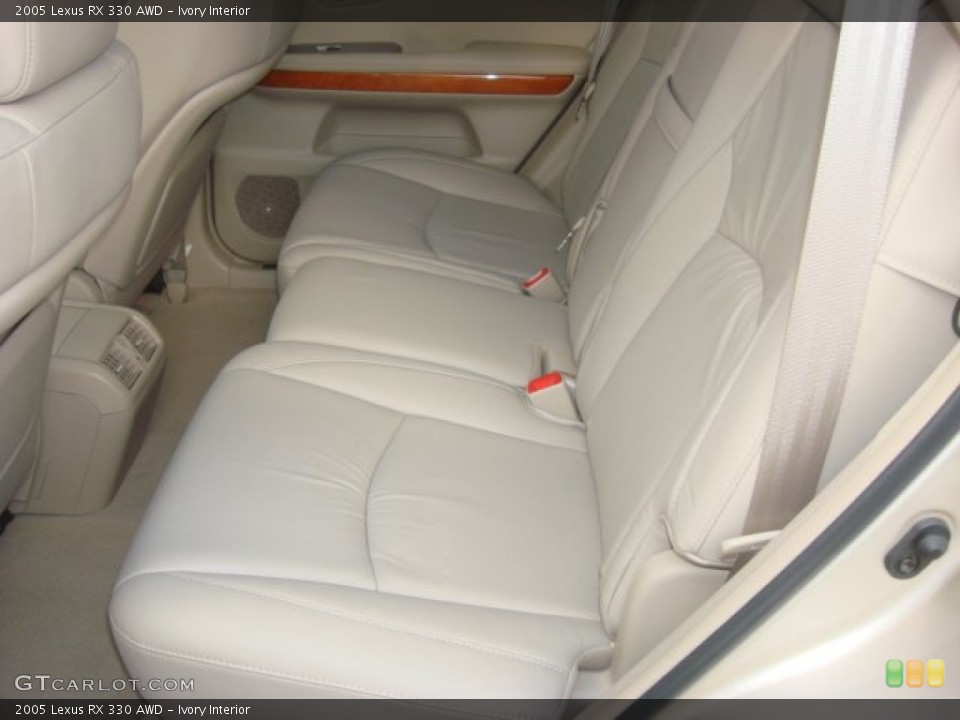 Ivory Interior Photo for the 2005 Lexus RX 330 AWD #72804166