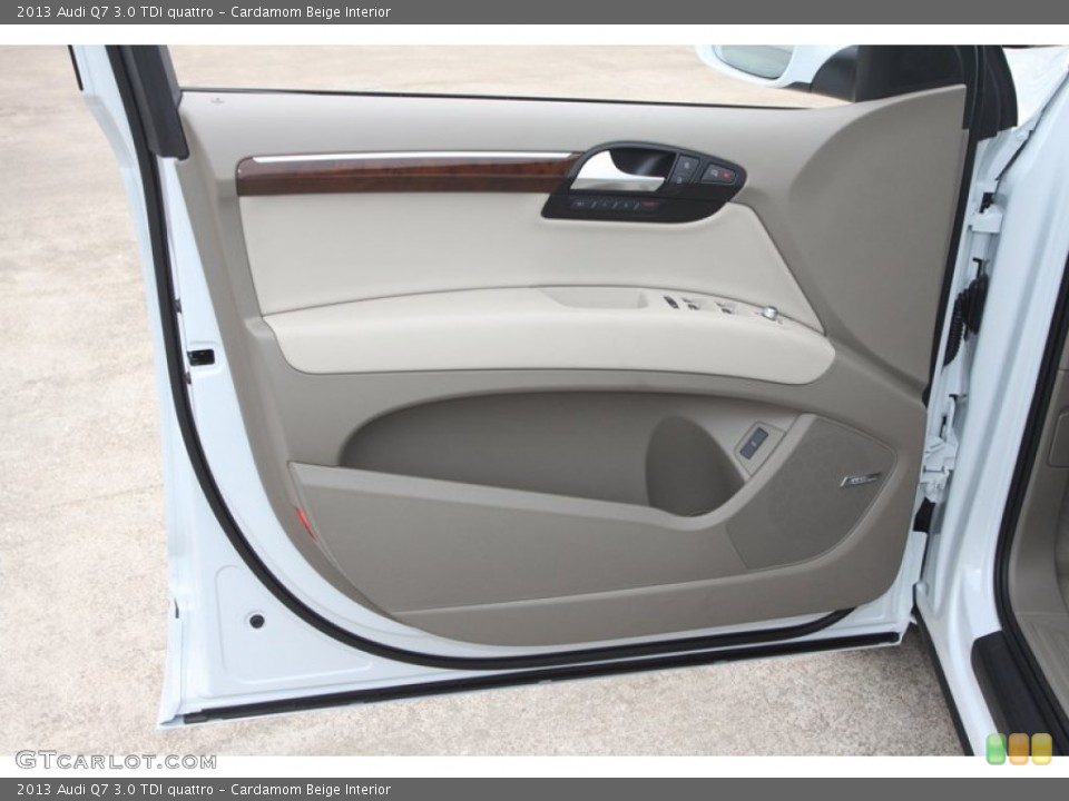 Cardamom Beige Interior Door Panel for the 2013 Audi Q7 3.0 TDI quattro #72805174
