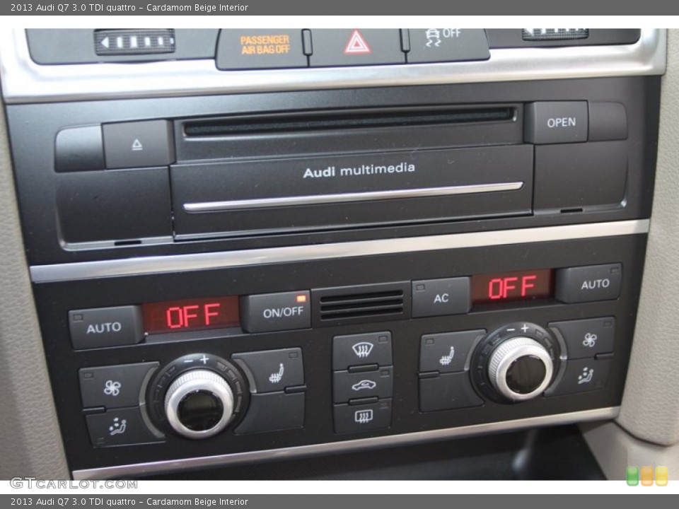 Cardamom Beige Interior Controls for the 2013 Audi Q7 3.0 TDI quattro #72805396