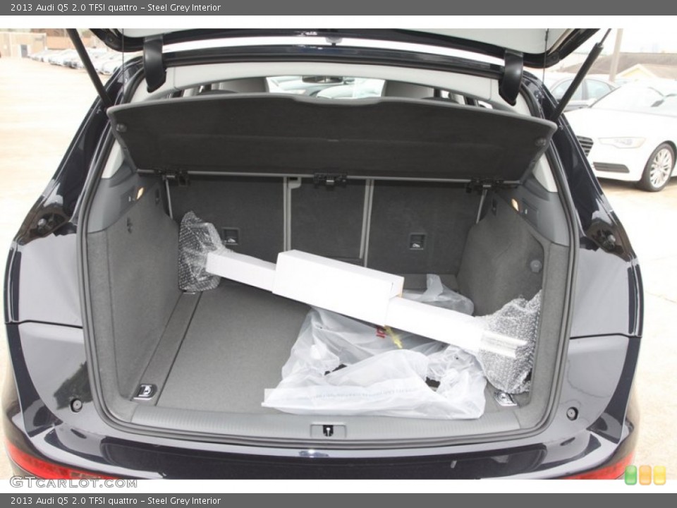 Steel Grey Interior Trunk for the 2013 Audi Q5 2.0 TFSI quattro #72806569