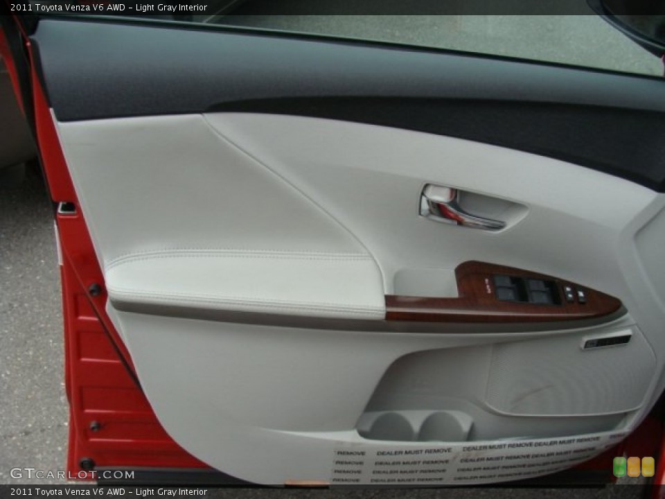 Light Gray Interior Door Panel for the 2011 Toyota Venza V6 AWD #72819457