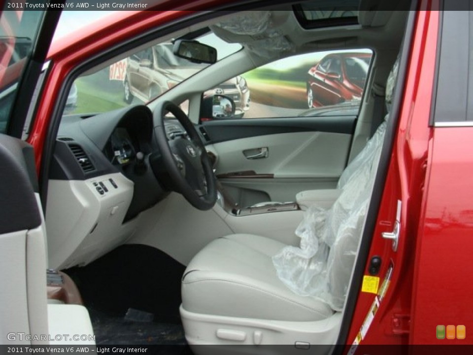 Light Gray Interior Photo for the 2011 Toyota Venza V6 AWD #72819469